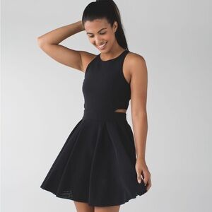 Lululemon away dress sz 6